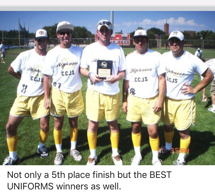 HrlKardinals's tweet photo. 12 years ago - before the @HrlKardinals knew theyโd be the @HRLTwinCities Eagan Champs @Wifflin4Wishes #SoYoung #SoNaive #SoGoodLooking #StillHitBombs #BestDressed https://t.co/nUoV48rUfF