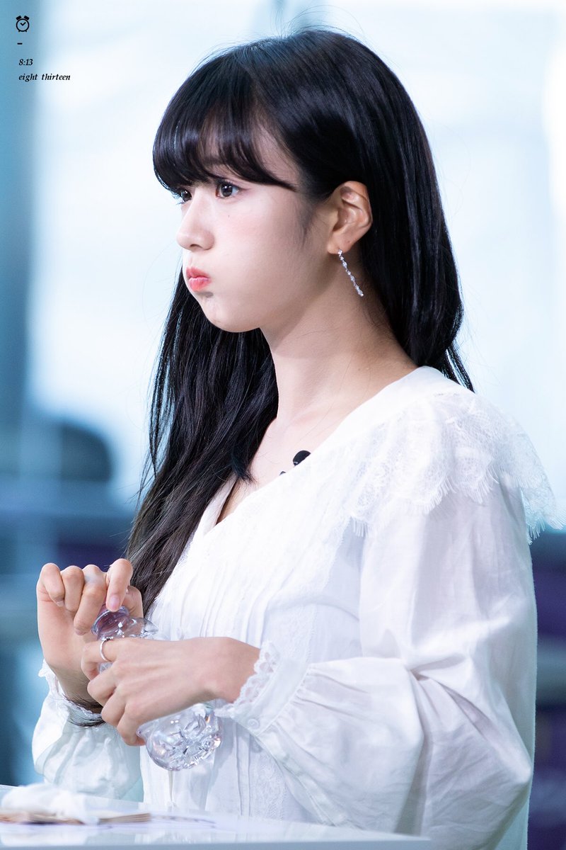 8h_13m's tweet photo. 보미야 생일축하해❣

#보미의_27번째_스파클링한_여름
#Sparkling_BBOM_Day https://t.co/myy6rXz0vK