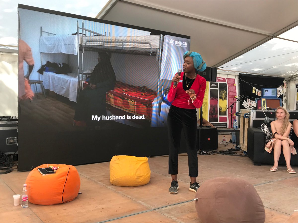 Embrrrr's tweet photo. UNHCR Goodwill Ambassador and 2015 Individual World Poetry Slam Championship winner Emi Mahmoud @EmiThePoet has charmed the audience at her workshop in the #TentWithoutBorders of #SzigetFestival @szigetofficial.
If you’ve missed her can still see her at 7pm on the MAIN STAGE! https://t.co/ZyBb0lliBt
