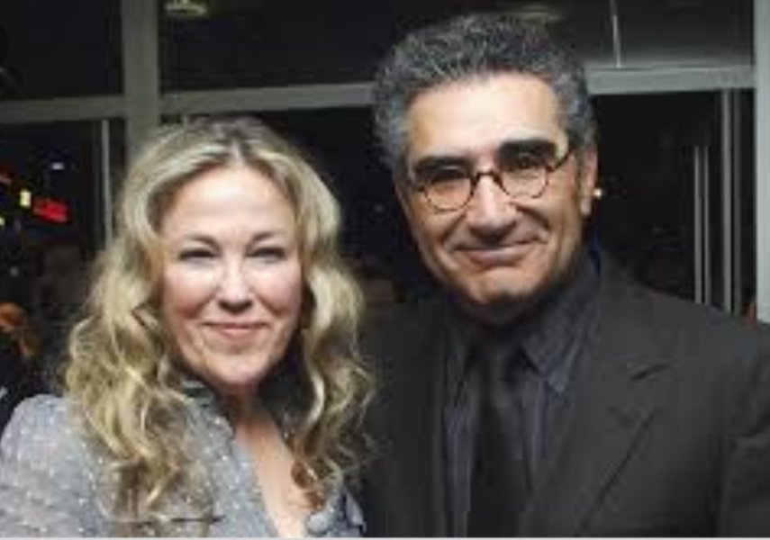 JerryLawler's tweet photo. I must admit I was fanboying yesterday morning flying to Toronto. Sitting across from me were two of my favorite actors, Eugene Levy and Catherine O'Hara! The Dad from American Pie movies and the Mom from Home Alone! How cool! https://t.co/OGPs2q7iSY