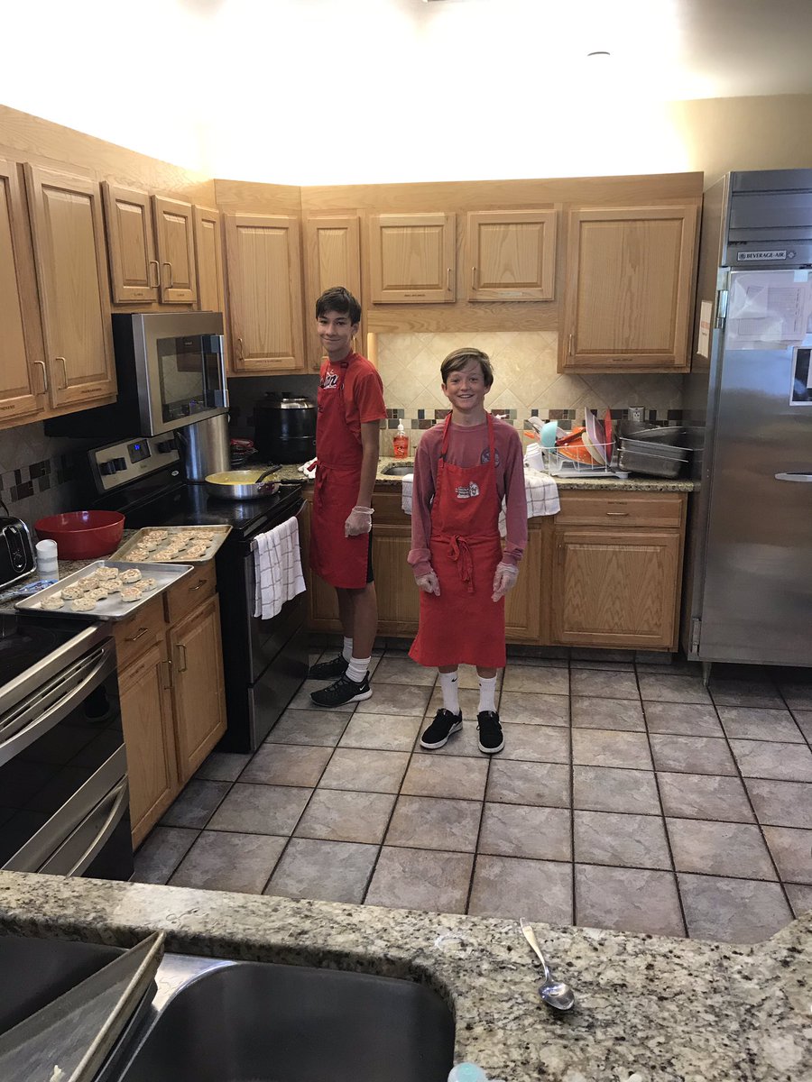 ChagrinClub's tweet photo. Thank you @CFHSLacrosse for sending a few guys to cook and serve at @ClevelandRMH . #CFEVS #RealizeU #cookserveclean #chagrinfallsbreakfastclub ...next up later this month: @cf_girlssoccer https://t.co/kzFi6GNkLT