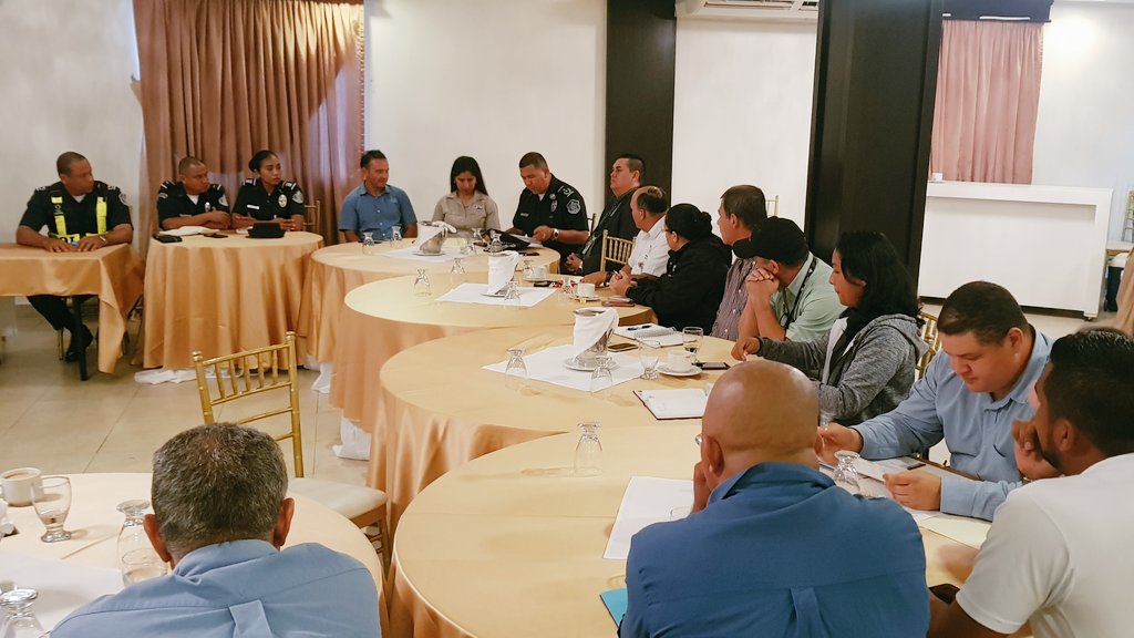 El señor Alcalde en conjunto con los estamentos de seguridad, salud y aseo realizan evaluación de las pasadas Fiestas Populares para conocer las diferentes recomendaciones para los próximos años.