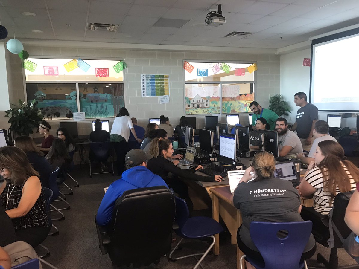 Lisa Islas Walls tweet media