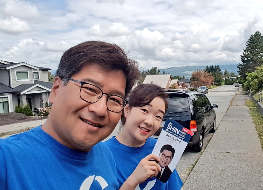 jayshin2019's tweet photo. Door knocking with a #lifetime #supporter-- my strong and talented daughter, Leah. 

#VictoryIsKnocking #strongwomen #prouddad #ShinfortheWin #elxn43 #cdnpoli https://t.co/gKN53yMTUf