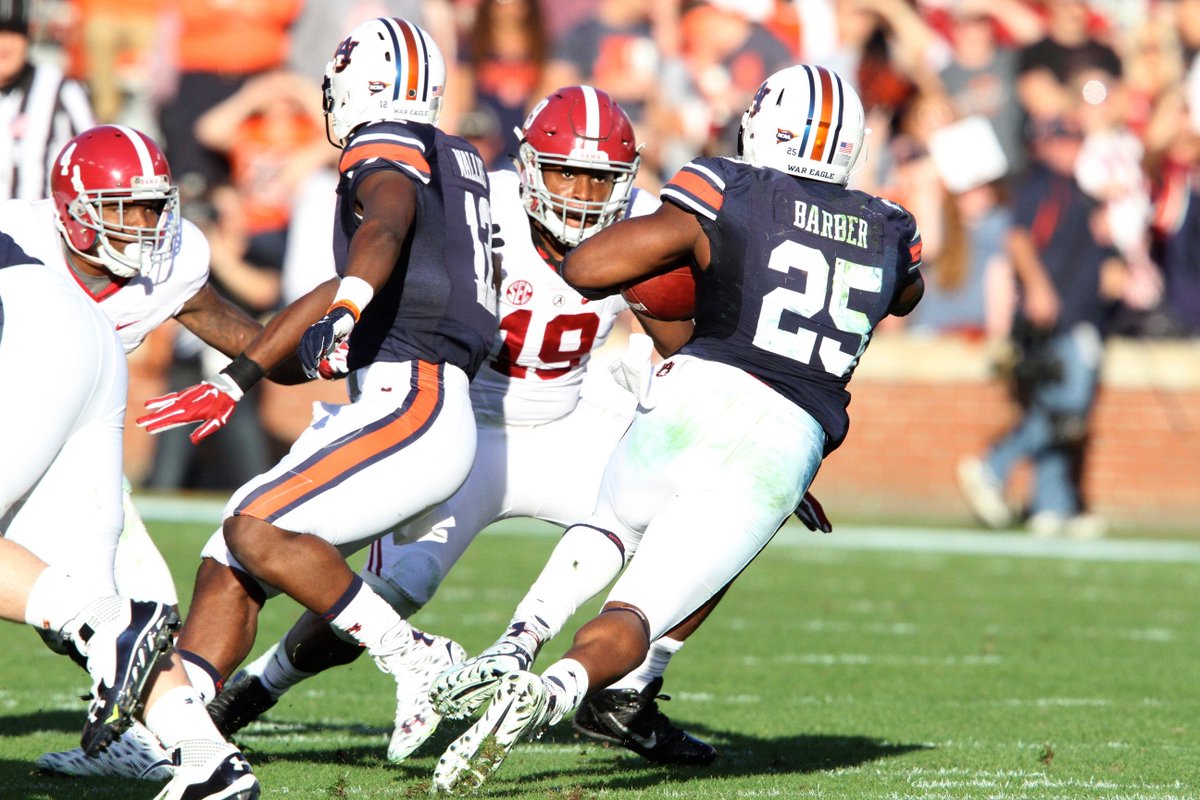 TDAlabamaMag's tweet photo. Reggie Ragland was a different breed (@reggieragland). #19DaysToKickoff https://t.co/cGM3sghFen
