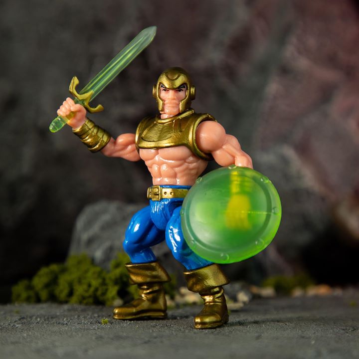 ThePowerCon's tweet photo. Be sure to stop by Turbines to Speed Comics &amp; Toys, Booth 811-812 (directly across from Mattel), &amp; say hello! They’ll have two exclusive figures for sale, plus a new collaboration with Tim Seeley! Aug 17 &amp; 18, 2019 - Anaheim, CA #PowerCon2019 #2019PowerCon https://t.co/mMOJg5D0tP https://t.co/Brm8AUrnqN