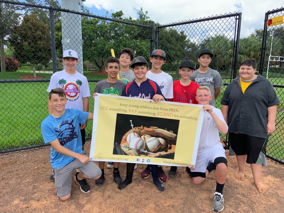 theporterproj's tweet photo. I want to THANK everyone involved with the CWB (Creek Wiffle Ball) league. Jake and all the athletes do a great job representing FUN and CLEAN play. It was my absolute honor to watch the guys play & have to speak with them.
#comeclean #competeclean #screwball #seesaystand https://t.co/SLCwaArs8g