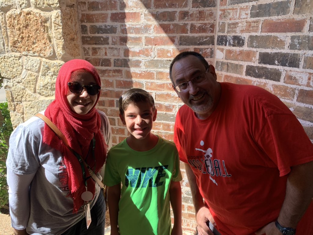 mrskhangms's tweet photo. Welcoming new ponies to GMS! #OurHouseGMS #GMSHomeVisits2019 https://t.co/x99HcRO3PC