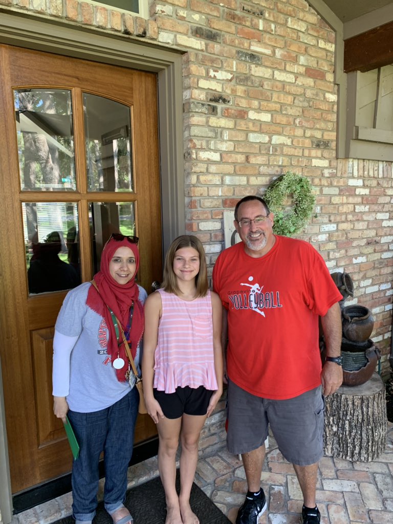 mrskhangms's tweet photo. Welcoming new ponies to GMS! #OurHouseGMS #GMSHomeVisits2019 https://t.co/x99HcRO3PC