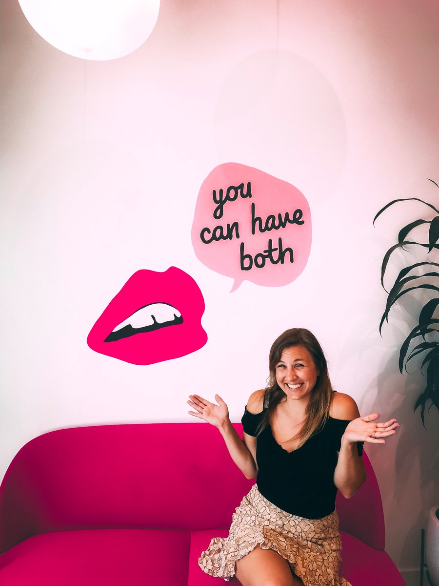 ContentAlt's tweet image. Work = Happiness🤪 What?! You can't have both!! Guess what - you are wrong! You totally can have both.👏Every human being has the right to love their life. If your job makes you miserable on a daily basis, you are doing it wrong. I give you permission to choose the work you love.