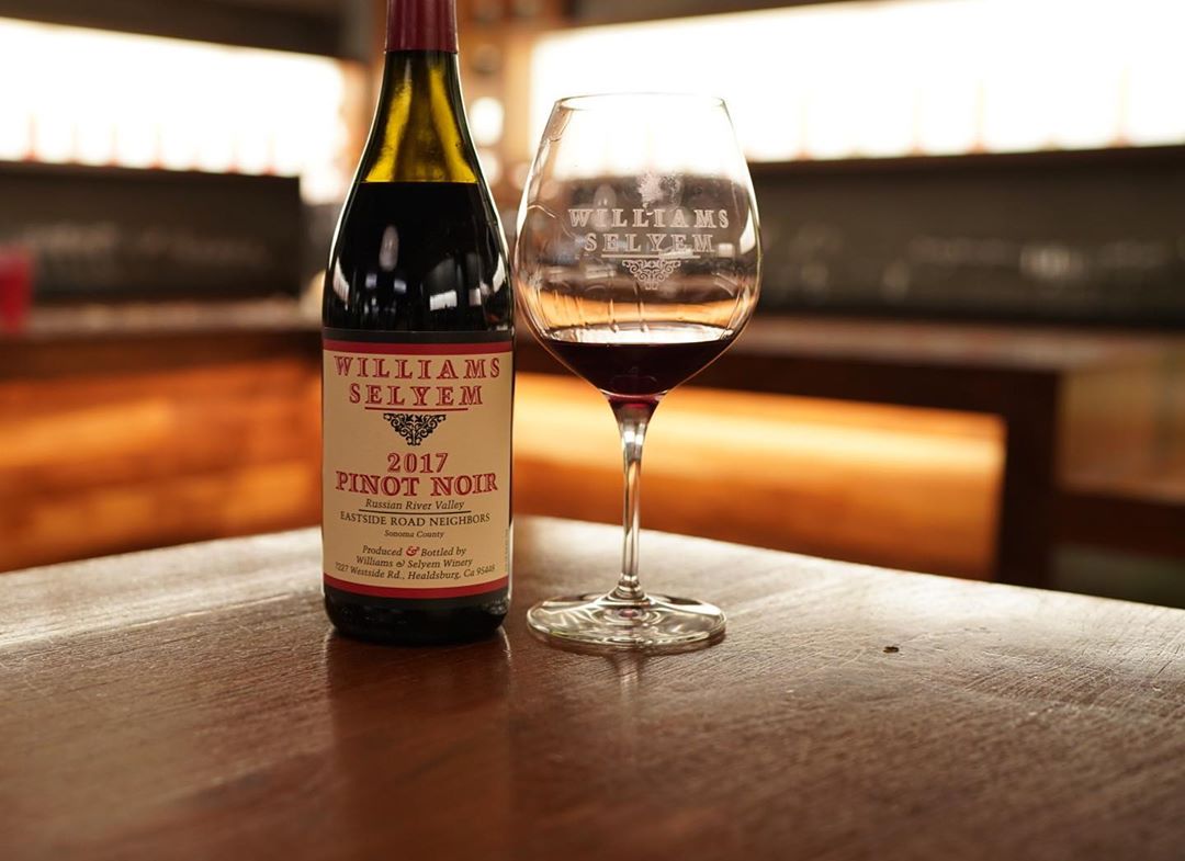 Wine_com's tweet photo. Some wines are hard to find - found only in restaurants, allocation lists... or of course https://t.co/3qeRJ2scTJ! We have a long lineup of #WilliamsSeylem that's well worth the hype.  @WillieBoySF recommends the Eastside Pinot https://t.co/vIobZBQEC8  

#wineallocations https://t.co/dmjB0ps0v0