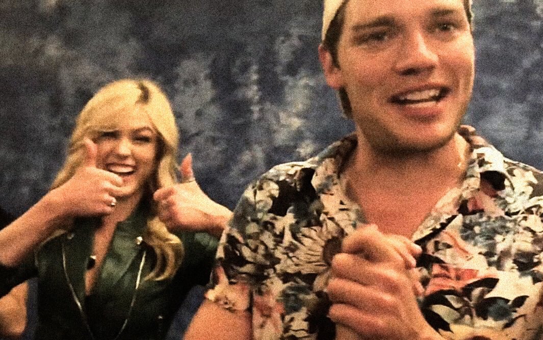 jaceshunt's tweet photo. I think the reason why we get sm more katnic content than all those years before is bc the show ended - they don’t play love interests anymore &amp; now they can finally show their affection for each other without giving a shit what shtv stans think. Sad that they had to wait 5 yrs https://t.co/YZL0ff4y94