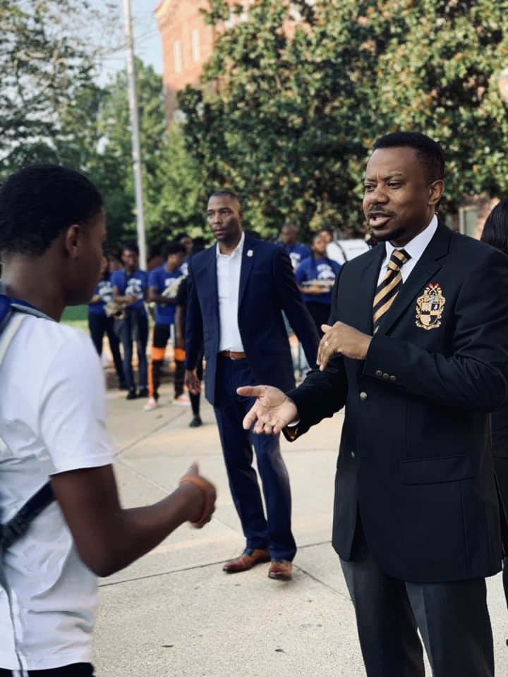 AtlantaAlphas's tweet photo. Have a great first day, students, and an even better year!
—
#AlphaPhiAlpha #AtlantaAlphas #APSFirstDay https://t.co/aGetnj1DyH