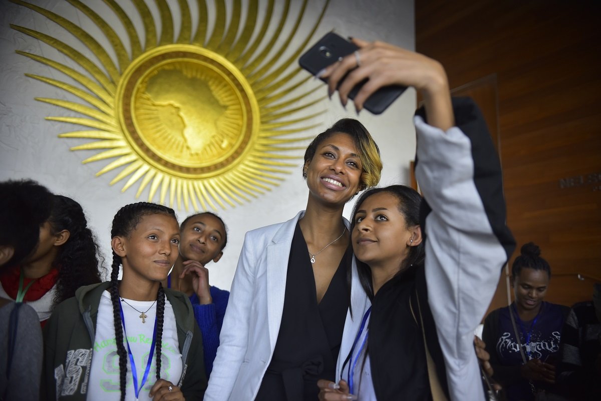ITU's tweet image. #AfricanGirlsCanCode their way to a bright and promising future news.itu.int/empowering-gir… 
#TransformingEducation with #DigitalSkills on #YouthDay