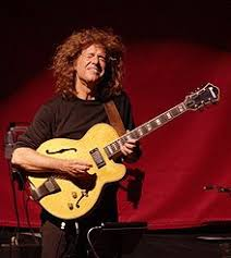 Happy Birthday to Pat Metheny!!  May he continue to please our ears and uplift our spirits.  We love you. 