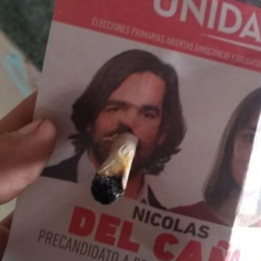 tobivsc's tweet photo. Este es tu ídolo? https://t.co/e5WhjyJbyz