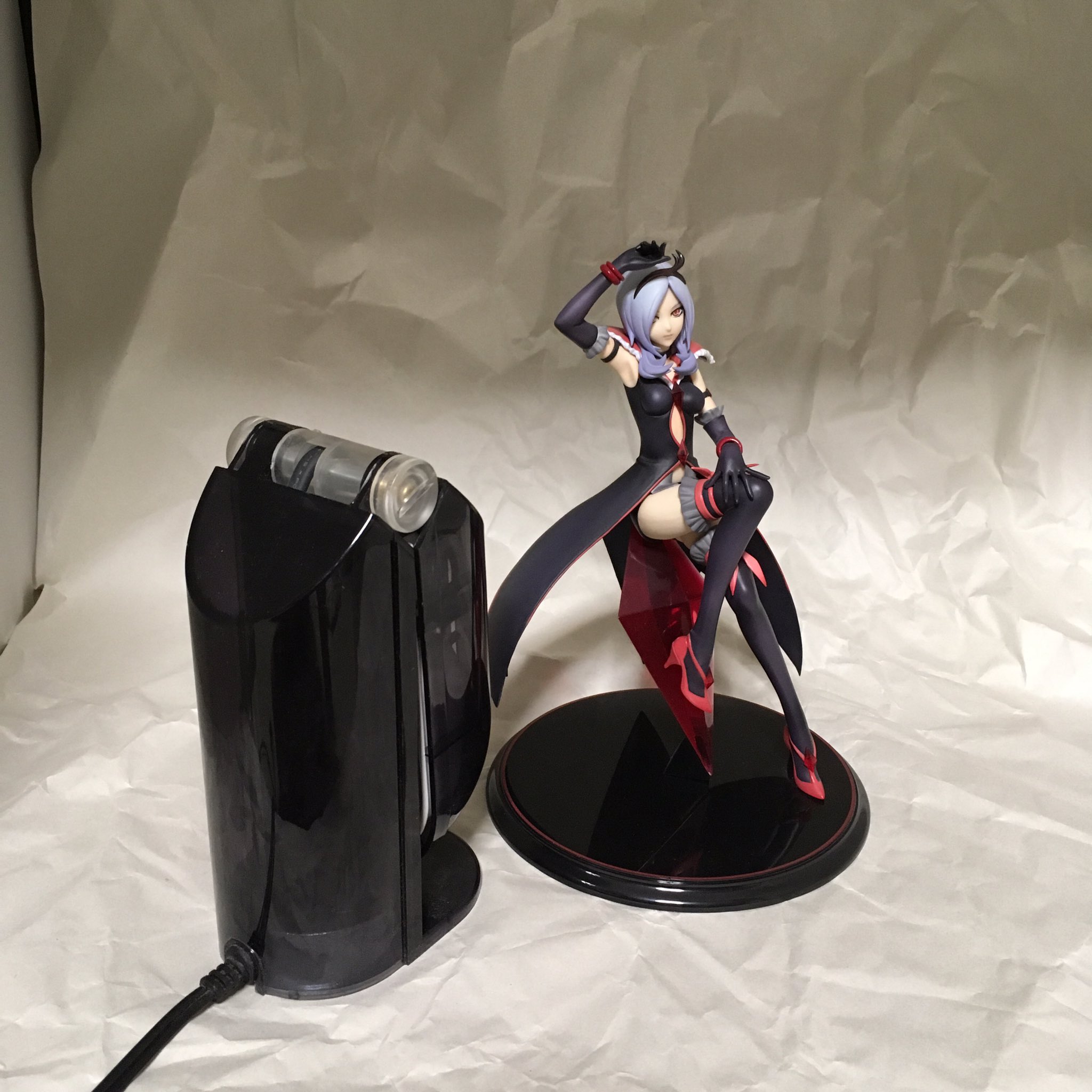 手洗い うがい 仲西月輪ピック 前述のフィギュア撮影法をもう少し詳しく 適当に白っぽい紙か布で背景を 照明は卓上スタンドなどで十分 撮影時は部屋の灯りを消して暗室に 撮影に必要な光だけにする 重要 とにかく背景だけを明るくする