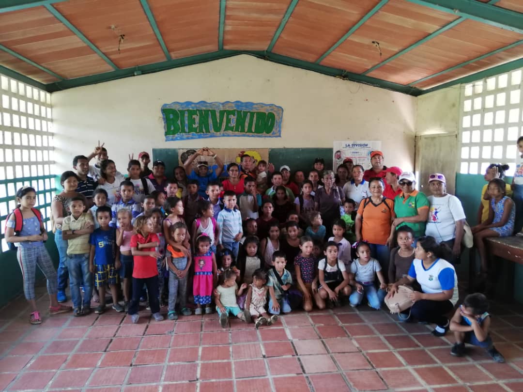NotiEducate's tweet photo. #12Ago | #EBAliPrimera en el Municipio #Guanarito sigue #AgostoEscuelasAbiertas, con actividad cultural y recreacional, charlas del CPNNA, CMDNNA, bailoterapia  y sancocho para los niños y niñas de #PortuguesaPotencia
 @MPPEDUCACION @psuvaristobulo @rafaelcalles @JorgePerezVZLA https://t.co/SHvU0dPhBM