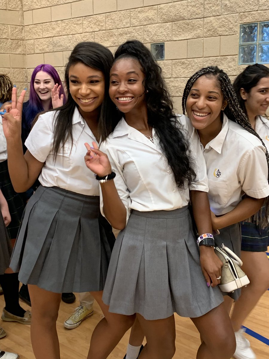 TheMsByrne's tweet photo. First day of school means #AGSOpeningCeremony. It felt great to have all @AGSHurricanes back together and ready to celebrate this year’s theme: all of life is a journey. #thisisAGS #20yearsofags #PackLightly https://t.co/20HORRG9R4