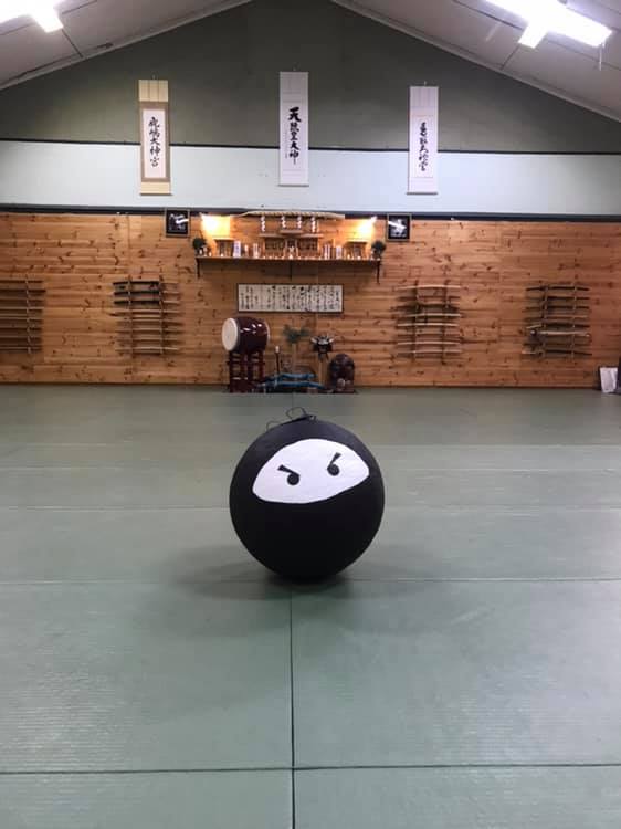 chrisdeecattale's tweet photo. When the next chapter is late, you can all blame this picture of a ninja piñata.  You try writing a chapter following Oswald Cobblepot through his day with a picture of this guy in your head. Just try! #WritingBatmanProblems #SpecialHell #PlotBunnies https://t.co/4cV1bKchUp