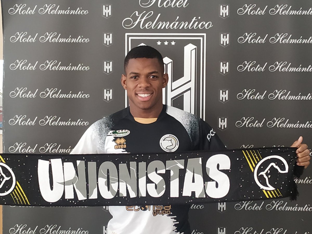 Présentation Officielle 2019/2020 🤙🏽 Nouvelle couleur, nouvelle ambition ⚪️⚫️ @UnionistasCF @TeamOnFireS @manset_9