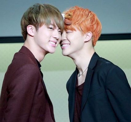 .....Doubling up on one pic bc the nose touch to Jin’s cheek???????