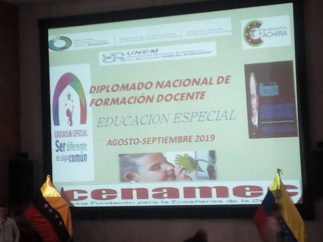 En el #Táchira inició el Diplomado Nacional de Formación Docente Educación Especial👏

La Patria 🇻🇪 exige compromiso y ética para atender a nuestra población estudiantil con necesidades educativas especiales
#VenezuelaUnidaYEnBatalla
@MPPEDUCACION <a href="/cenamec_centros/">Coordinación Nacional de los Centros</a>
<a href="/cenamectachira/">ENLACE CENAMEC Z.E.T</a>