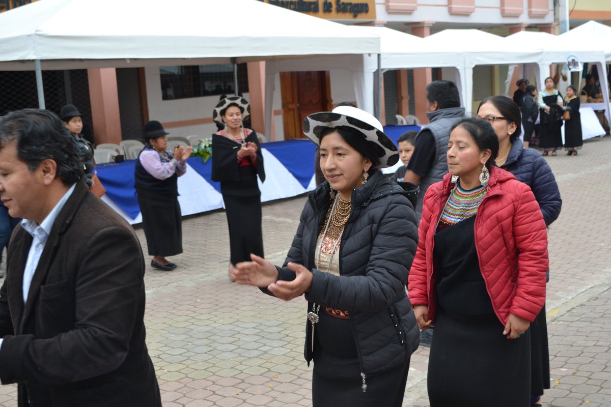 GAD_Saraguro's tweet photo. Saraguro #turismo y #cultura
Como un cantón intercultural y con tradiciones, desarrollamos la #FeriadeEmprendimientosCulturalesyTurísticas2019, correspondiente al mes de agosto. Participaron más de 50 #artesanos, #gastrónomos y #emprendedores de la ciudad y sus parroquias. https://t.co/w5q2QORJp3