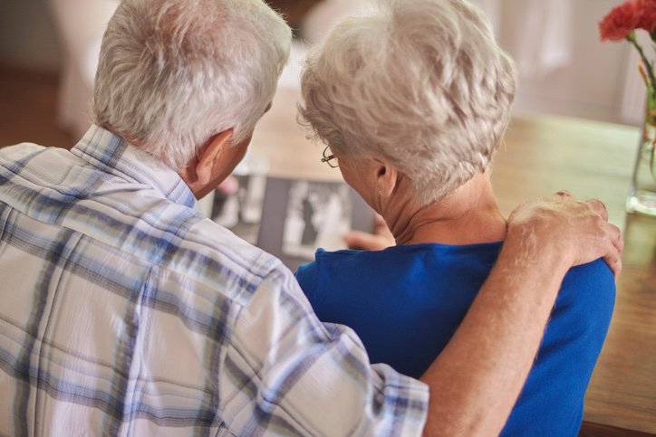 Accepting a loved one's condition isn't giving up. Learn how family #caregivers can adopt a mindset that helps them better cope with whatever unfolds while savouring the time they have with the person they're caring for. caregiverexchange.ca/Spotlight/459/…