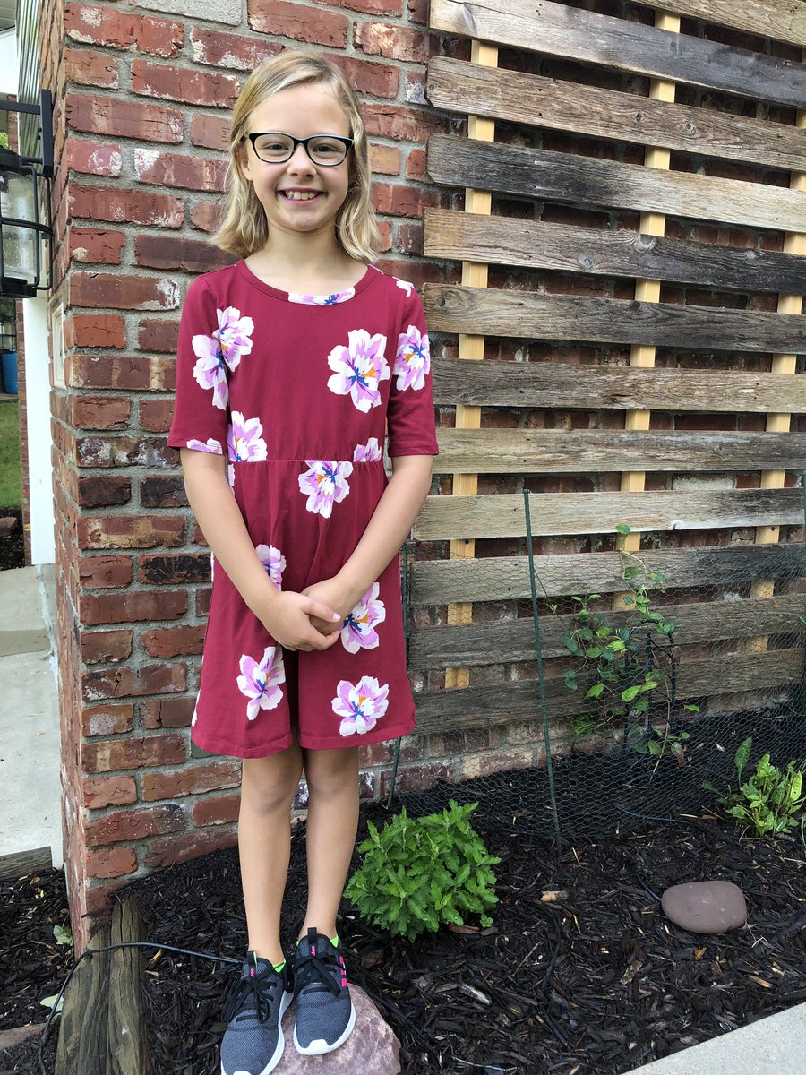 NolaDerbyBennet's tweet photo. First day of Third grade!! #firstdayLPS https://t.co/LMSfAesYZa