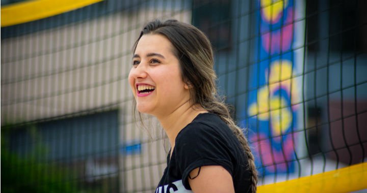 VPCarree's tweet photo. Iets voor jou, je sportieve dochter, nichtje of buurmeisje? We zoeken sportieve meiden die vanaf september samen willen sporten met meiden met een vluchtelingenstatus. Als maatschappelijke stage, of als vrijwilligerswerk. Lees meer op: https://t.co/GYMT2hZuuQ
 #wereldmeiden https://t.co/BwQiUtqELU