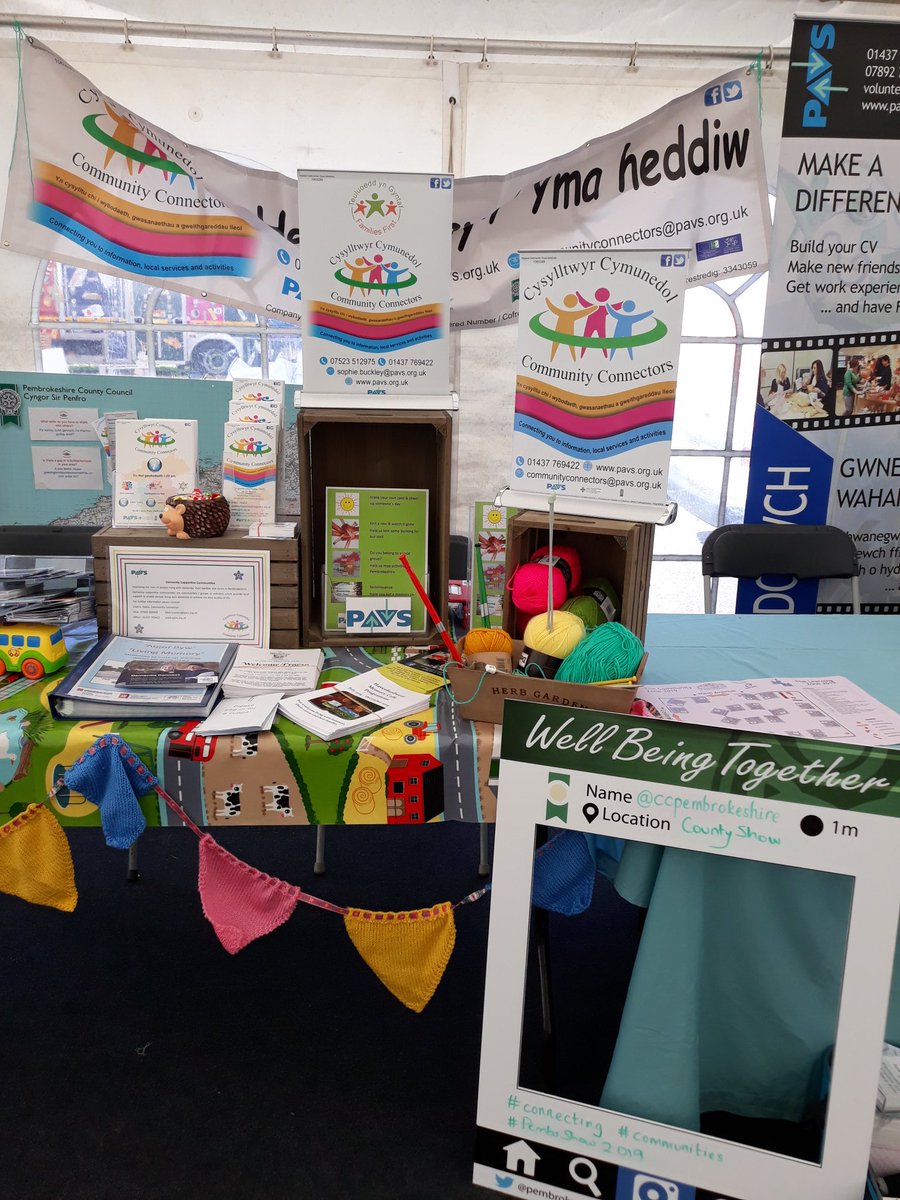 CCPembs's tweet photo. Putting up the banner ready for County Show tomorrow. Come and see us in the community zone marquee #PembsShow2019 #connecting #communities https://t.co/lDVcqtu7HT