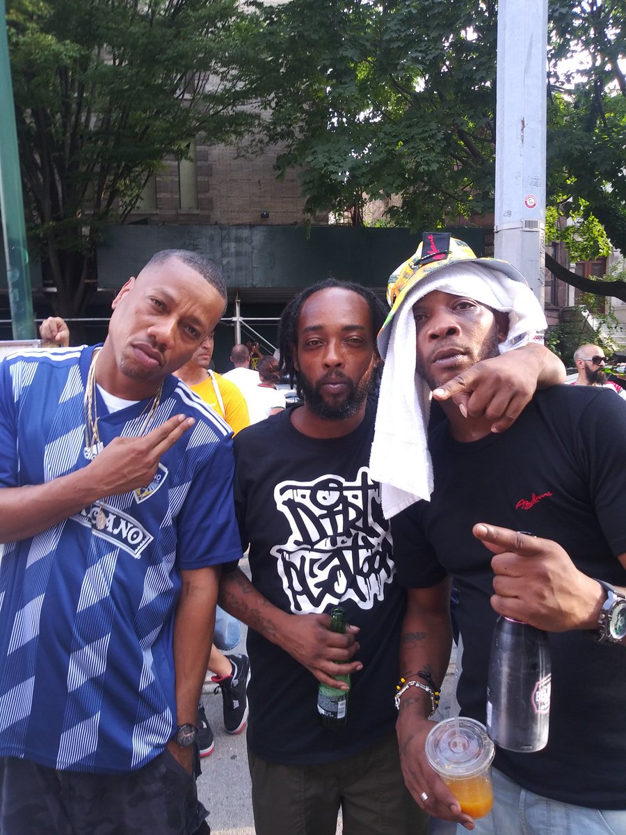 Last Friday kicking it with <a href="/planetasia/">planetasia</a> at Sean Price mural!