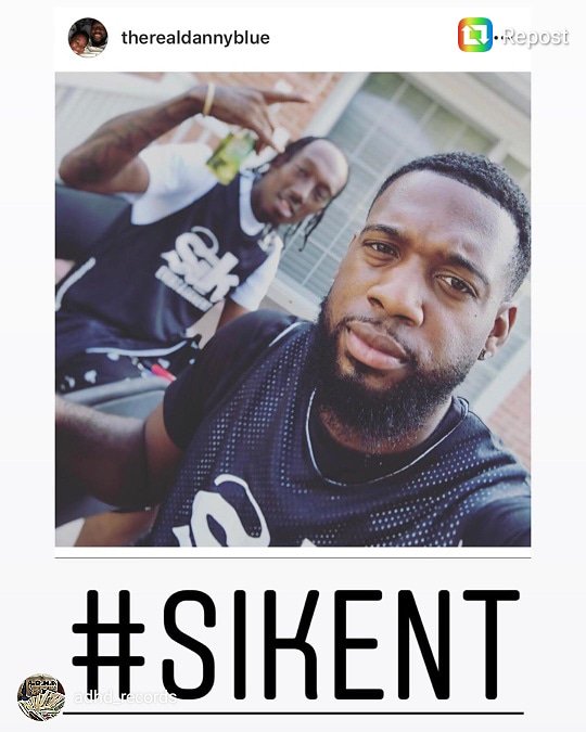 CBlackcaps's tweet photo. #sikent along side @MzLalaRenee1 was ur HOE-STESS with the MOSTESS lol music video coming soon y'all can't wait to see it🤘🤘🤘thanks for letting me be apart😘🤫 @CBlackcaps @ClubCryptoLive https://t.co/GSUpQijBKG