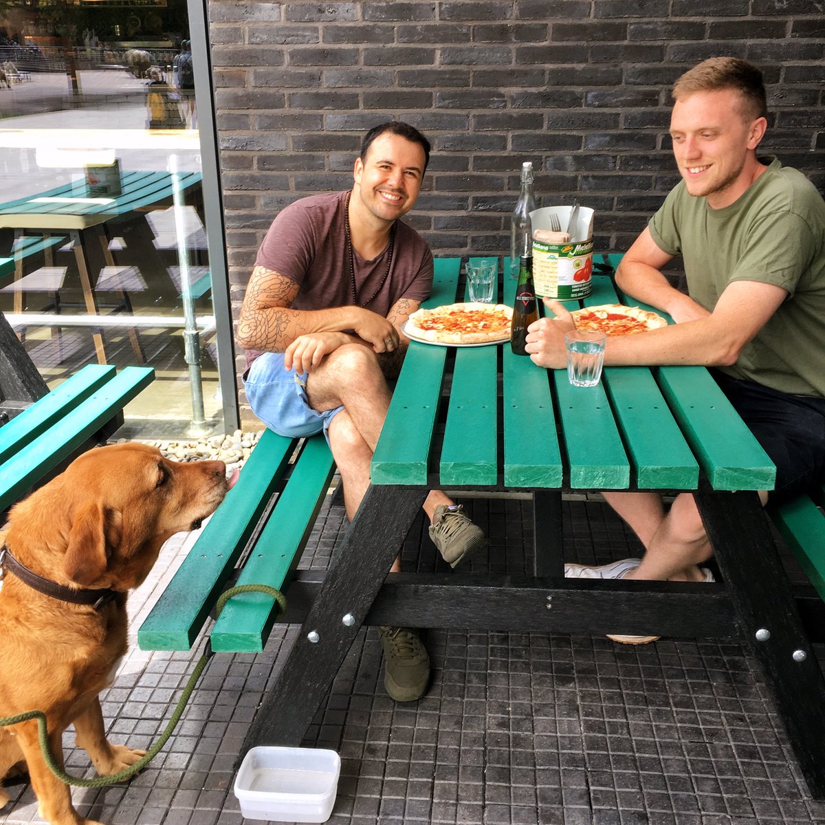 Don’t let the weather get you down!! 🌧 We’re here to remind you it’s Monday #Deal night😏 2 pizzas for £14 in #Hackney &amp; 2 pizzas for a tenner in #Peckham!🍕🍕 Officially #DogApproved🐶