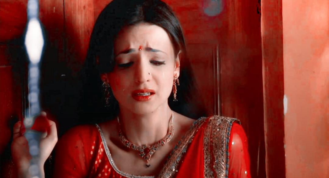 The scene which made me a fan of Sanaya..!!My favorite scene of her P.S- She looks so beautiful  #SanayaIrani  #IPKKND