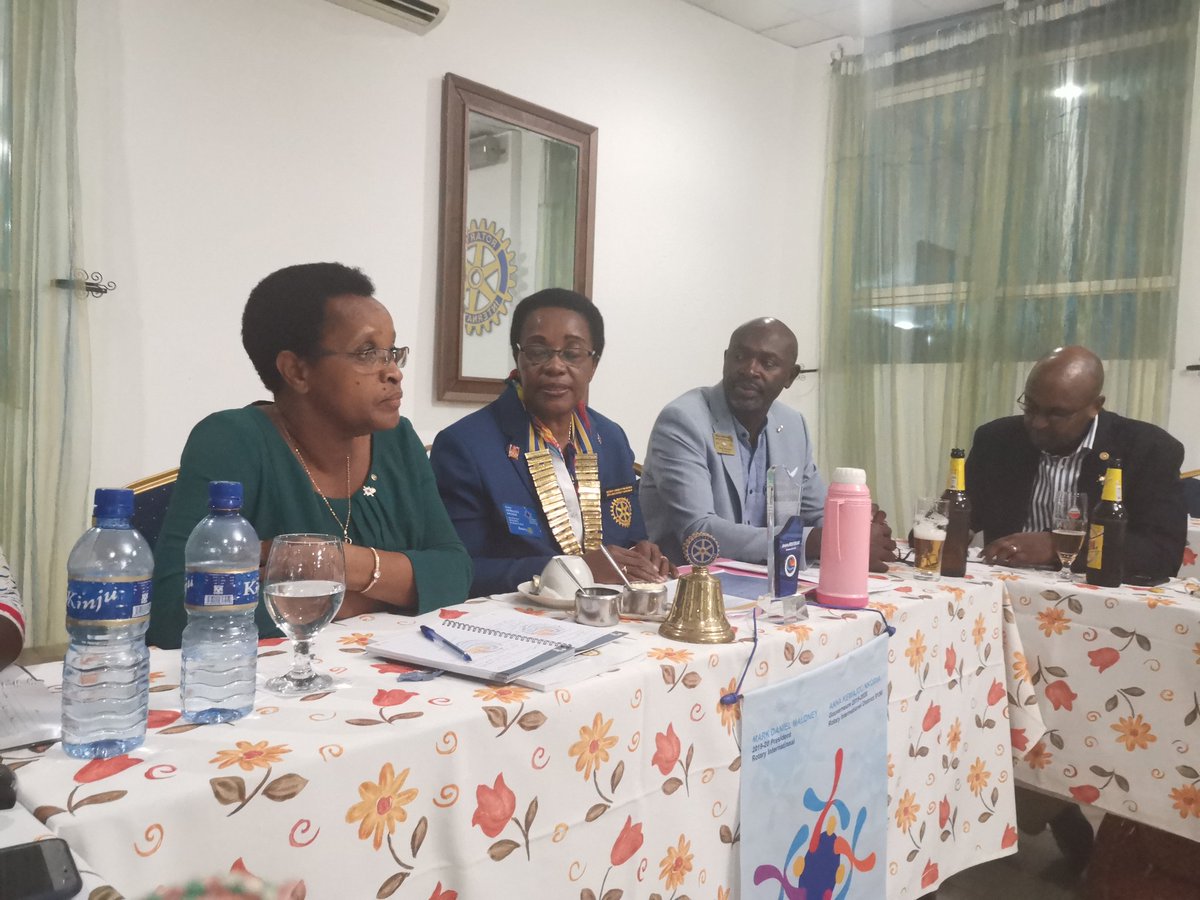 Visite du DG <a href="/Rotary9150/">Rotary District 9150</a> ,amie Anne au Rotary club Ingoma <a href="/IngomaRcb/">@RCB-Ingoma</a> # Burundi où elle anime la réunion statutaire