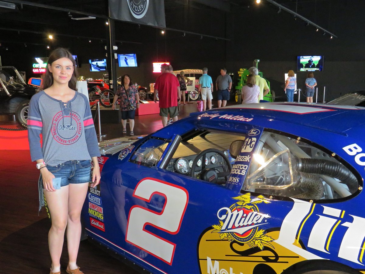 Made sure to check out the <a href="/RustyWallace/">Rusty Wallace</a> Elvis car in the <a href="/ElvisPresley/">Elvis Presley</a> Exhibit before performing 🏁🎤❤️ #NASCAR