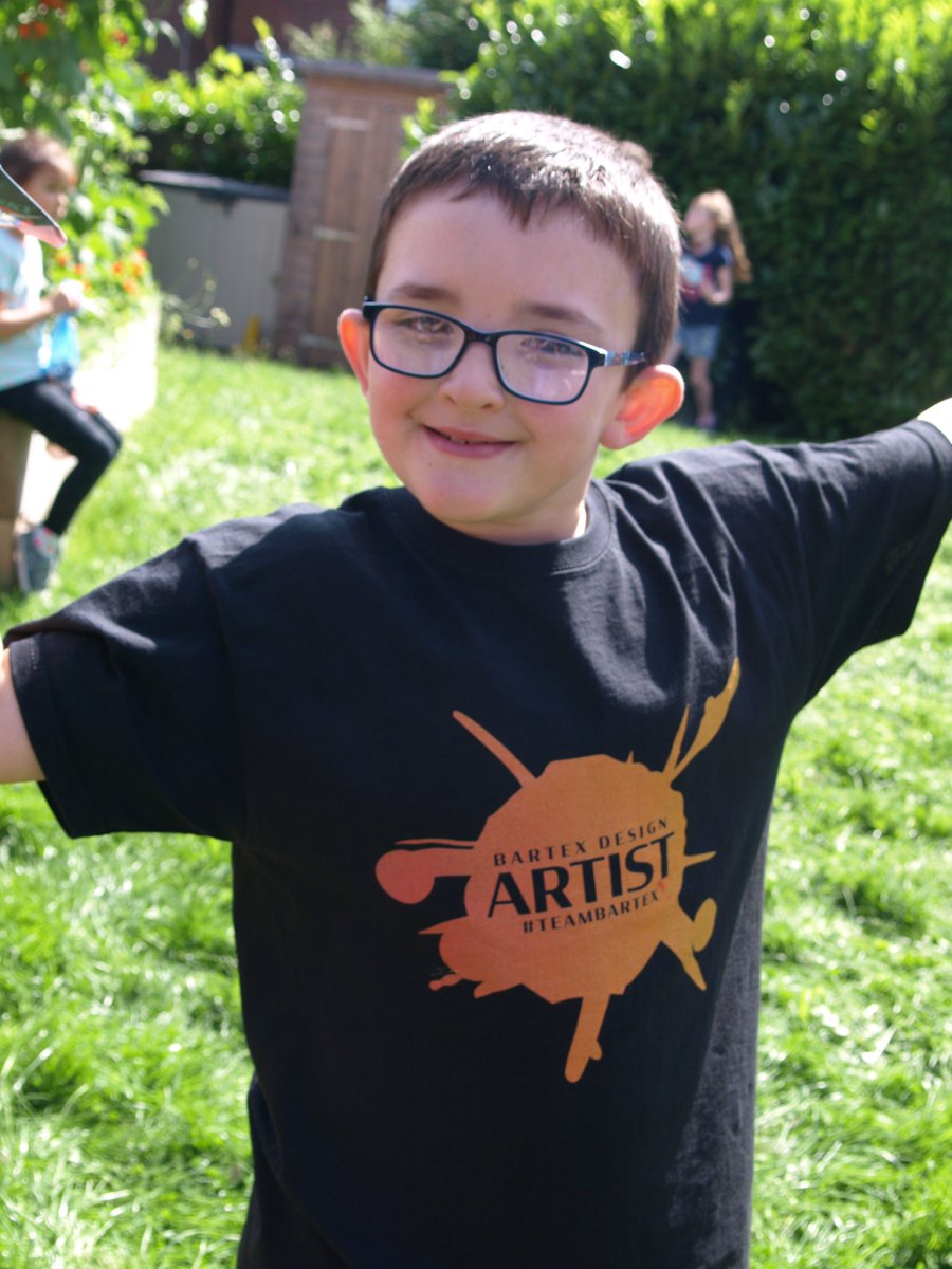 DesignBartex's tweet photo. What a fantastic first day of our new summer school, lots of fabulous children producing some very creative work. A special thank you to the Lord Mayor and Lady Mayoress of Chester for coming down and officially opening the school #teambartex #guildensutton #summerschool https://t.co/r9gsLZxmoN