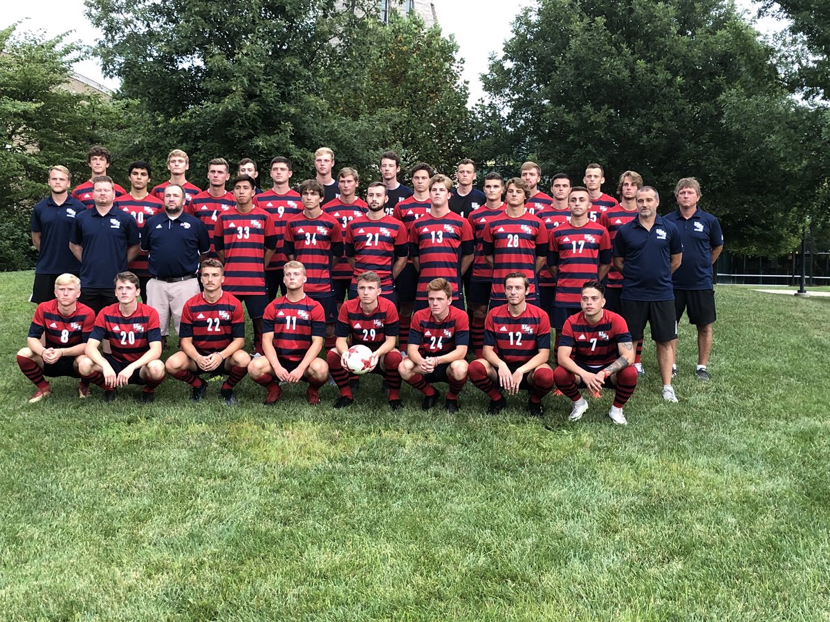 USIAthletics's tweet photo. A few pics of @USI_msoc before they start preseason and defense of its 2018 GLVC regular season championship. #GoUSIEagles https://t.co/8bLcWLJB3g
