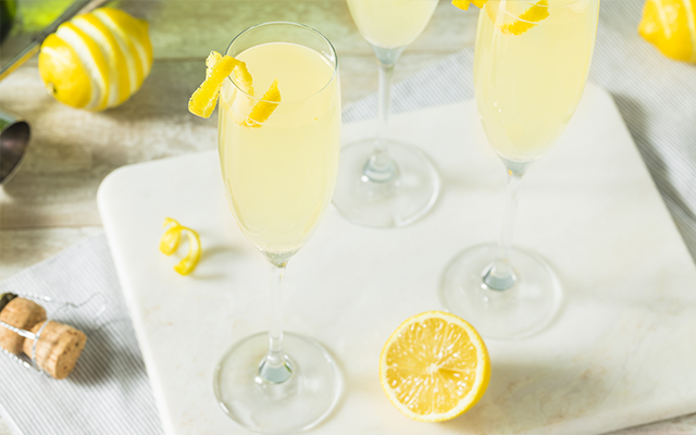 scottish_gin's tweet photo. We all know #gin and #prosecco are a winning combination, so here are 5 of the best gin prosecco cocktail combos from @craftginclub!  🍸🍾

https://t.co/sWqK794ncz https://t.co/JimTVZI9GJ
