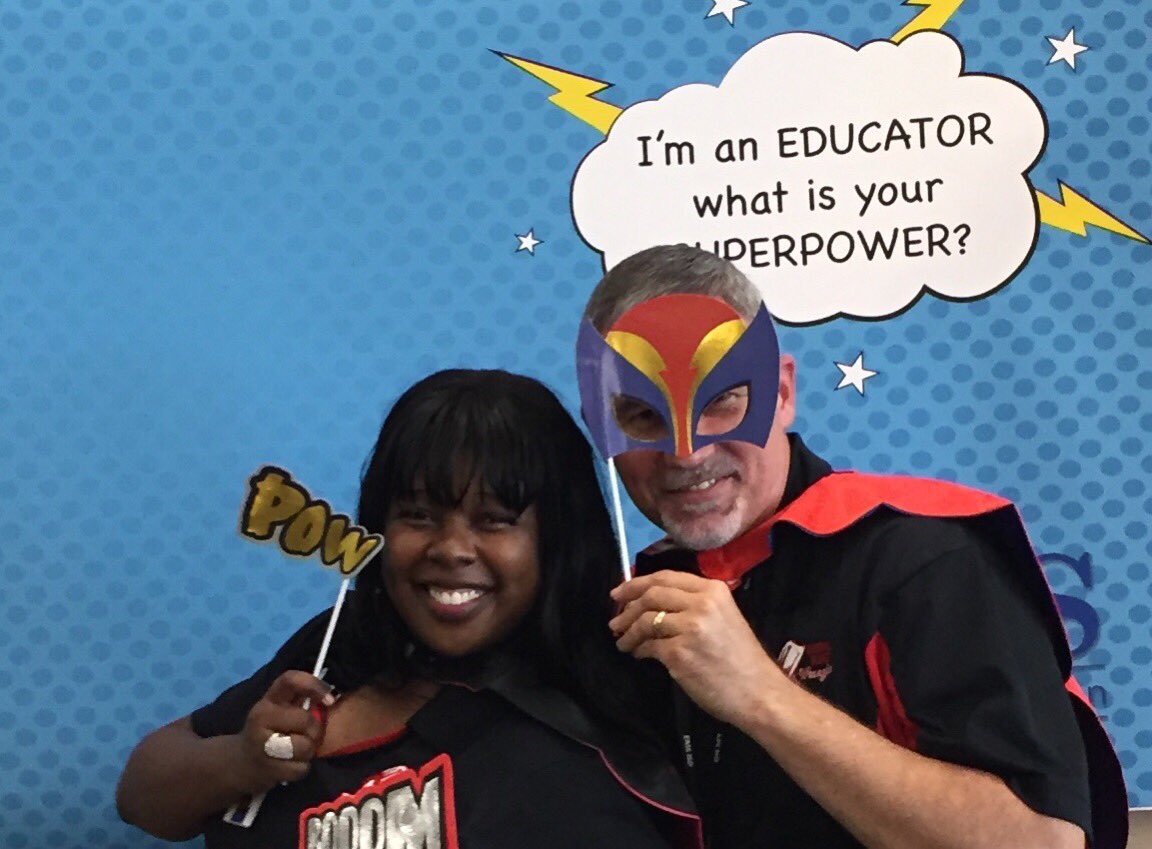 crekinney1's tweet photo. Ready for @EMSISD Convocation 2019 with THIS fearless leader!! #thecreway #emsproud #emscommunity #theemsdifference https://t.co/5N4MnpwqjU