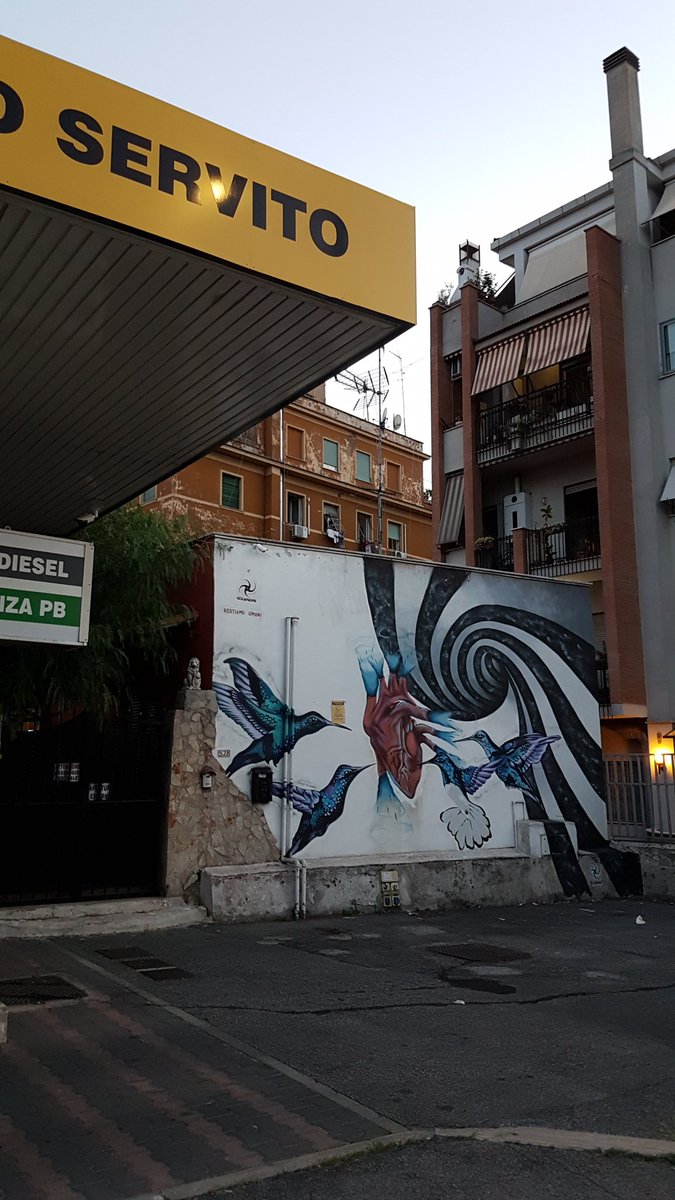 cmnit's tweet photo. Gesta Future: Restiamo umani
#streetart #mural #gestafuture #torpignattara #casilina #romaest #roma
@streetcnina https://t.co/nrWfpNstE8