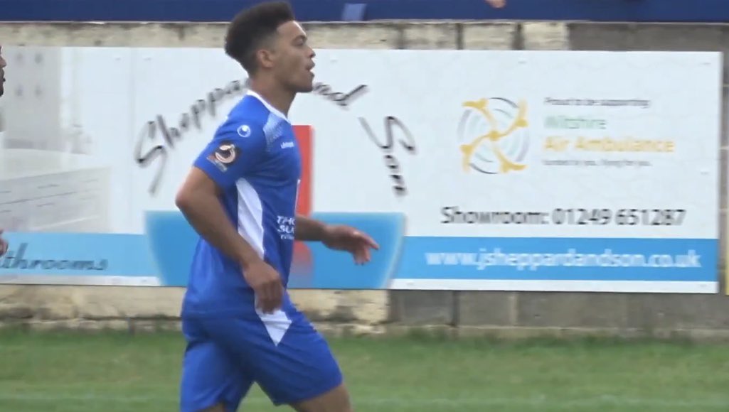 Hi #WiltsHour we spent Saturday afternoon watching @ChipTownFC beat Billericay FC. It was the first time our @wehavebathrooms pitch board was on show along with our existing J Sheppard And Son one🔵⚪️⚽️