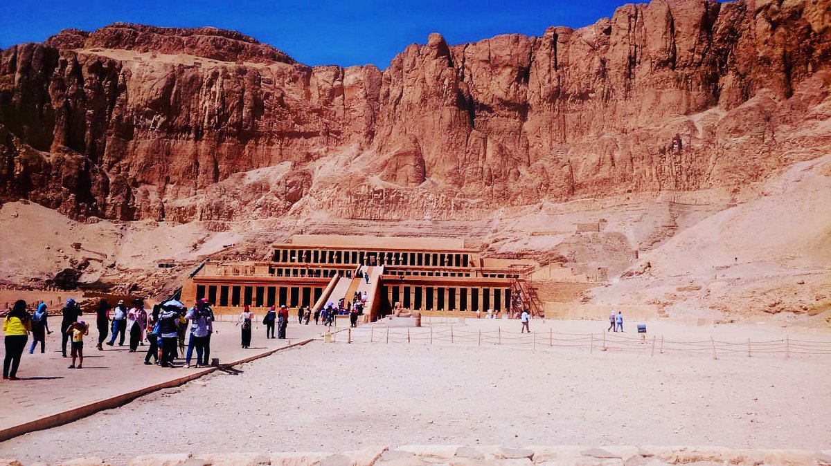 fare_da24's tweet photo. When the ancient Egyptian carved his temples in the mountains, the Temple of Hatshepsut at Deir el Bahari, Luxor 
#egypt #egyptian #thisisegypt #traveling #tourism  #mountians #مصر #history #luxor #ancientegypt #photography #photoshoots #kmt #egyptleisure #egyptexperience https://t.co/GEfxzf381K