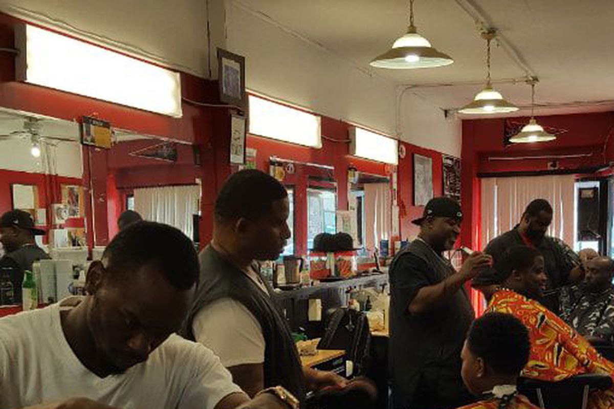 stacieberger's tweet photo. Madisonville barbershop to give out free back-to-school haircuts for boys
https://t.co/ibbxpiXpja https://t.co/cp38EOn9fS