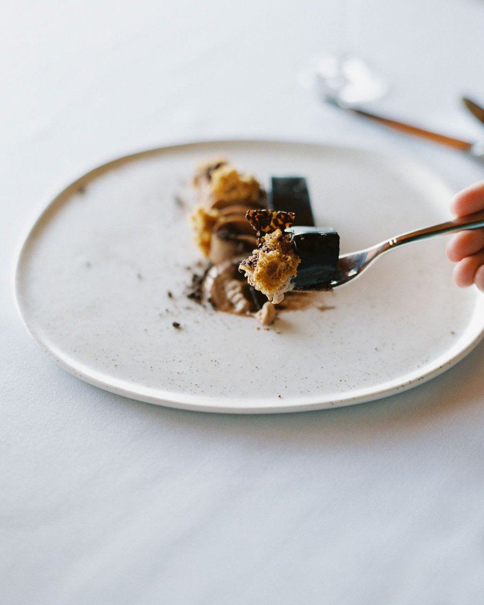 TheRestaurantHW's tweet photo. Miso and chocolate is a match made in heaven, and when hazelnut sponge and cocoa nib are added, the taste truly is divine! Photo: @trishbarkerphotography || Styling: @khco.events  
.
.
.
.
#hotelwailea #relaischateaux #theRHW #therestaurantathotelwailea #chocolate #dessert https://t.co/N19cJAm8yo