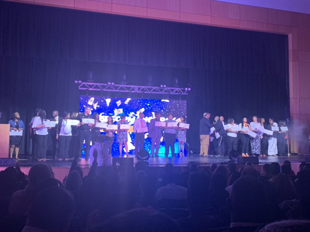 beeslov3hon3y's tweet photo. #NextLevel in REAL life!! It just went down in here with incentive payouts! Ranging from $4,000 to $14,800‼️ #itspaystobedope #Convocation19 #WEBONextLevel https://t.co/xrAj1HkdOF