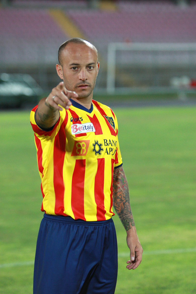 raffamimmo's tweet photo. Buon compleanno all'unico calciatore che mi ha fatto versare più di una lacrima di gioia @JChevanton https://t.co/eKT9FxNMI1