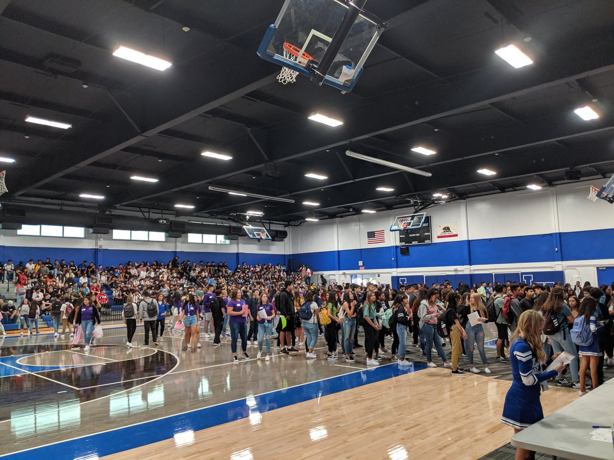 The start of 2019-2020 and the freshman are ready. Link Crew has you! <a href="/LaHabraSports/">lahabra</a> @fjuhsd_scambray <a href="/LAHABRA_ASB/">LHHS ASB</a> <a href="/lhhs_linkcrew/">la habra link crew!!!</a>